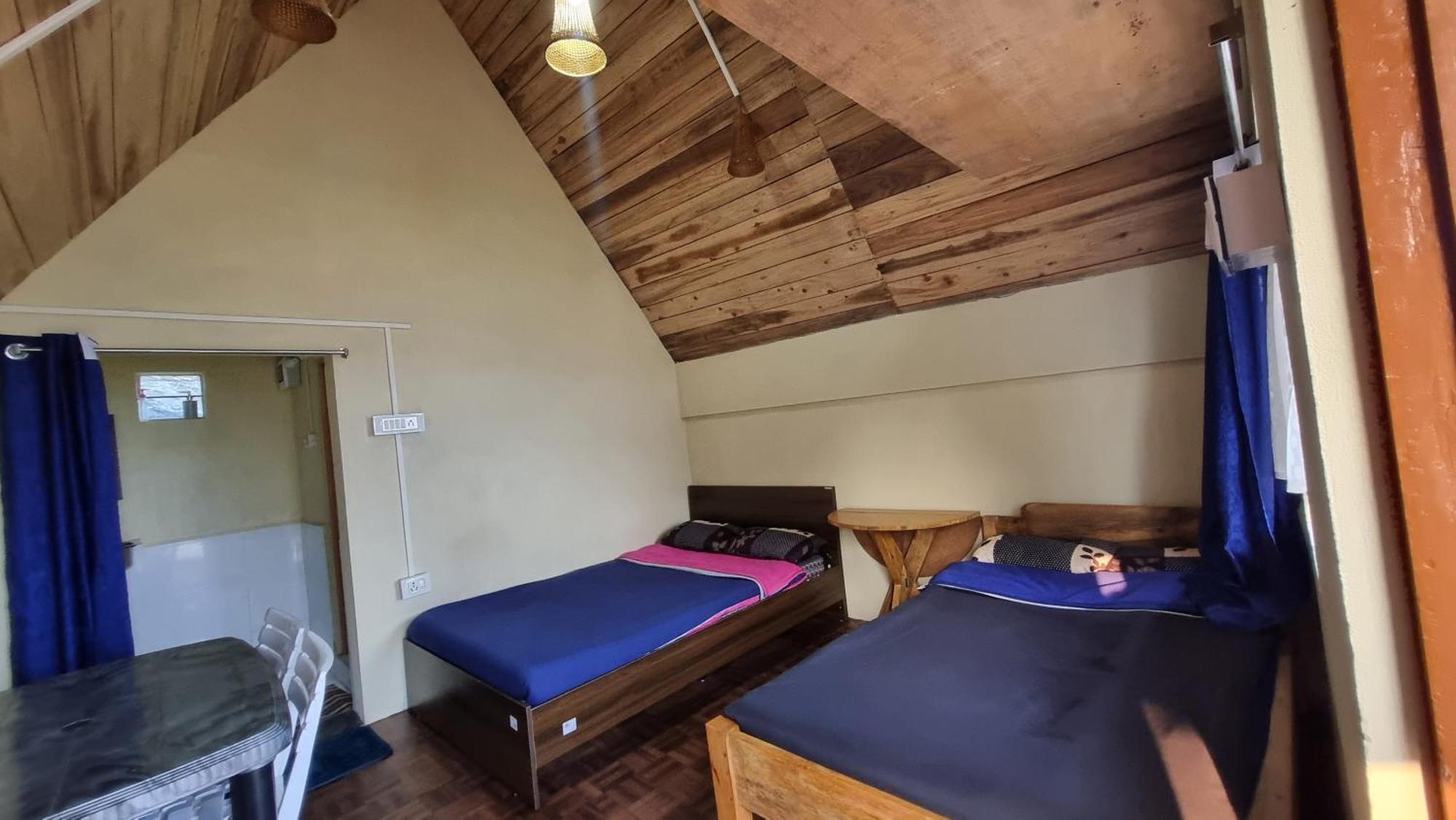 I Basa Homestay Sohrarim Eksteriør billede